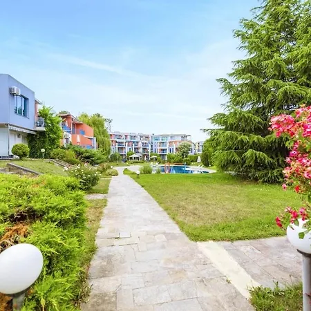 公寓 5 Min Walk From The 1 索佐波尔
